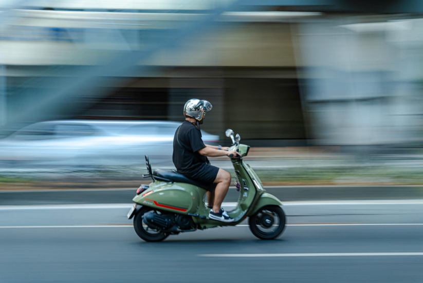 Choisir la bonne assurance scooter : sécurité routière et sérénité au quotidien