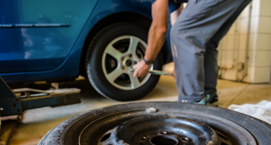 Comment choisir ses pneus de voiture pour un road trip
